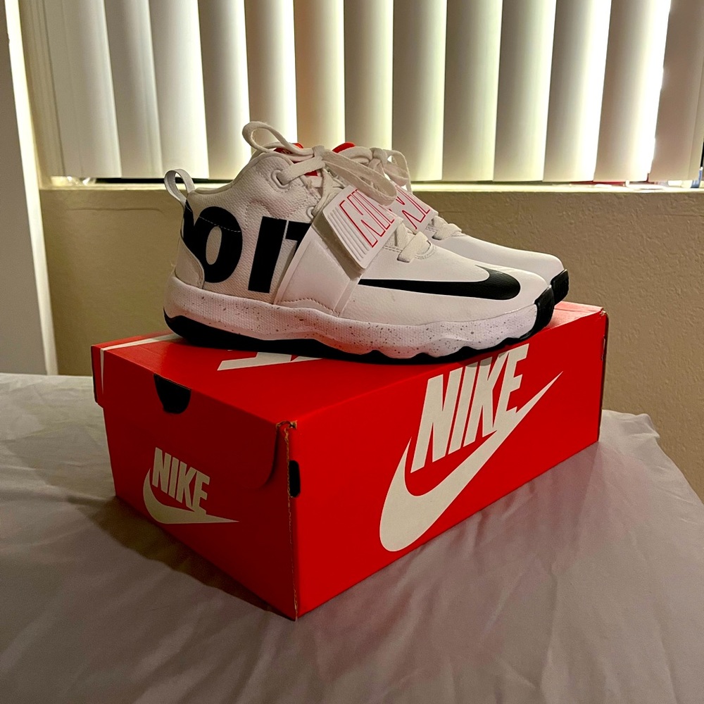 Nike air max axis